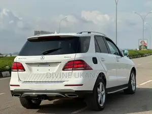 Mercedes-Benz GLE-Class GLE 400 4MATIC 2019 White