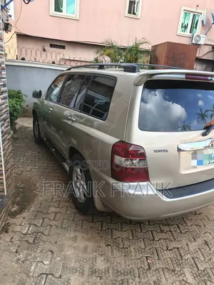 Toyota Highlander 2005 Gold