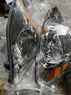 Headlamp Sienna 04-05