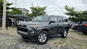 Toyota 4-Runner SR5 Premium 4dr SUV 4WD (4.0L 6cyl 5A) 2015 Gray