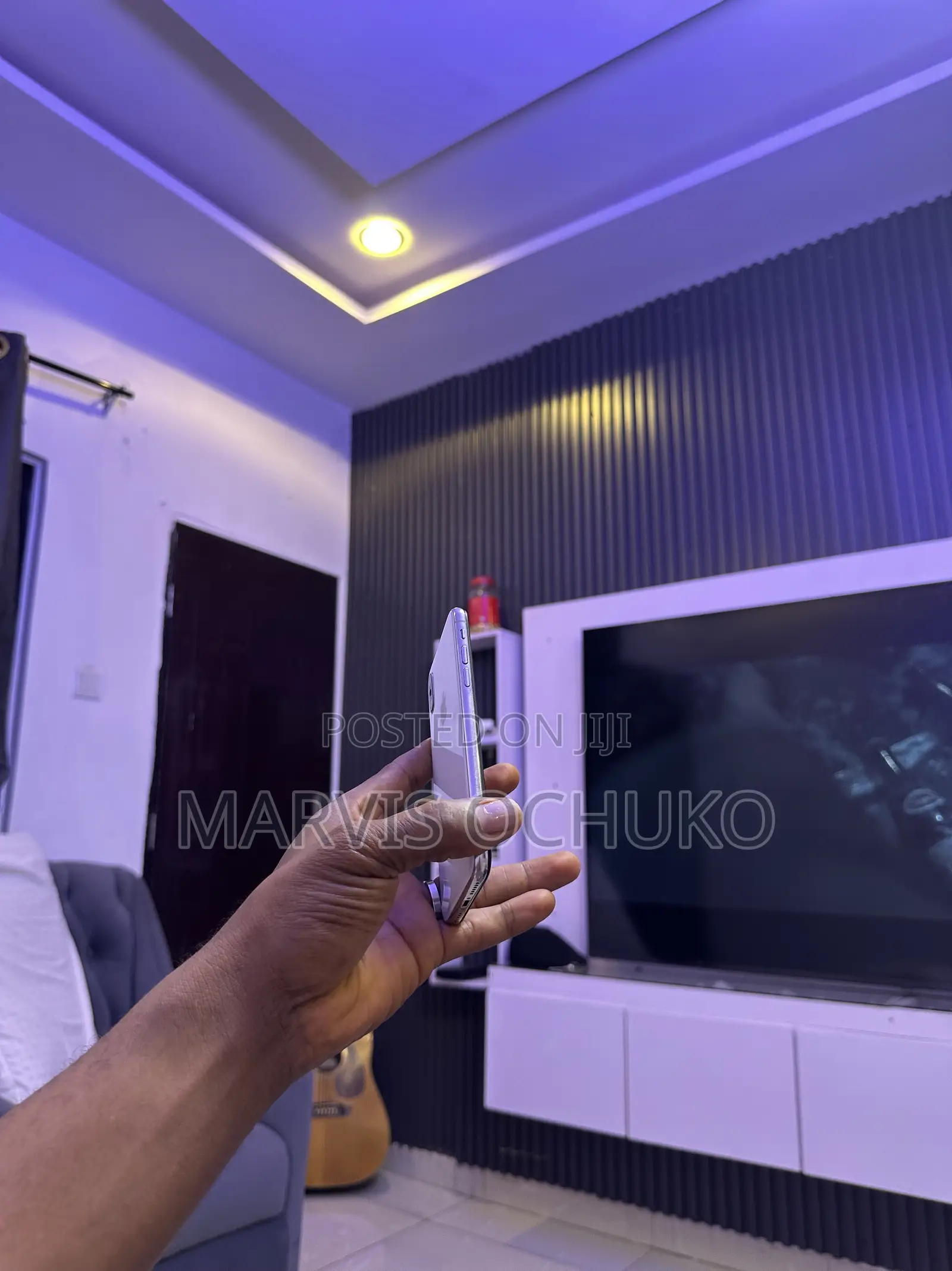 Apple iPhone X 64 GB White