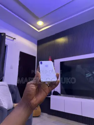 Apple iPhone X 64 GB White