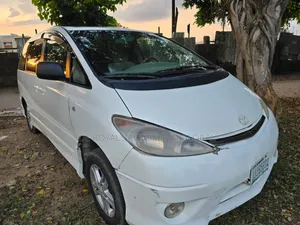 Toyota Previa 2013 White