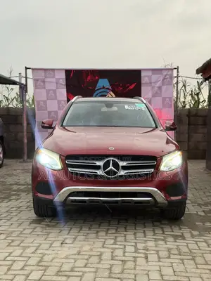 Mercedes-Benz GLC-Class 2018 Red