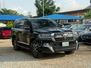 Toyota Land Cruiser 2015 Black