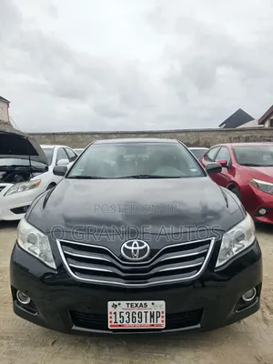 Toyota Camry XLE 4dr Sedan (2.5L 4cyl 6A) 2012 Black
