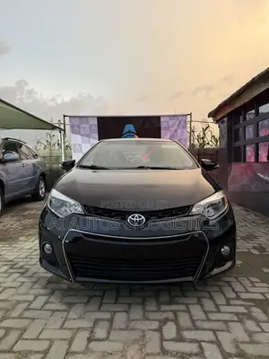 Toyota Corolla S 4dr Sedan (1.8L 4cyl CVT) 2016 Black