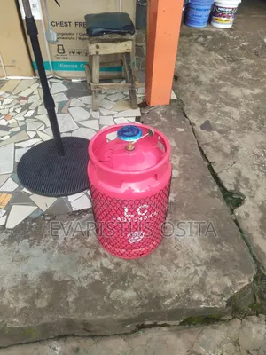Quality 12.5kg Cylinder With Black Burner and Sitter