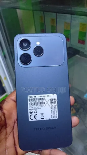 Tecno Spark 40 128 GB Gray