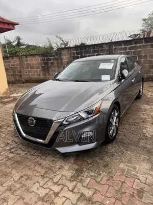 Nissan Altima 2.5 SV AWD 2019 Gray