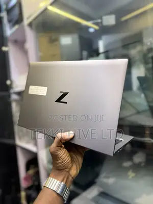 Laptop HP ZBook Firefly 14 G7 16GB Intel Core i7 SSD 512GB
