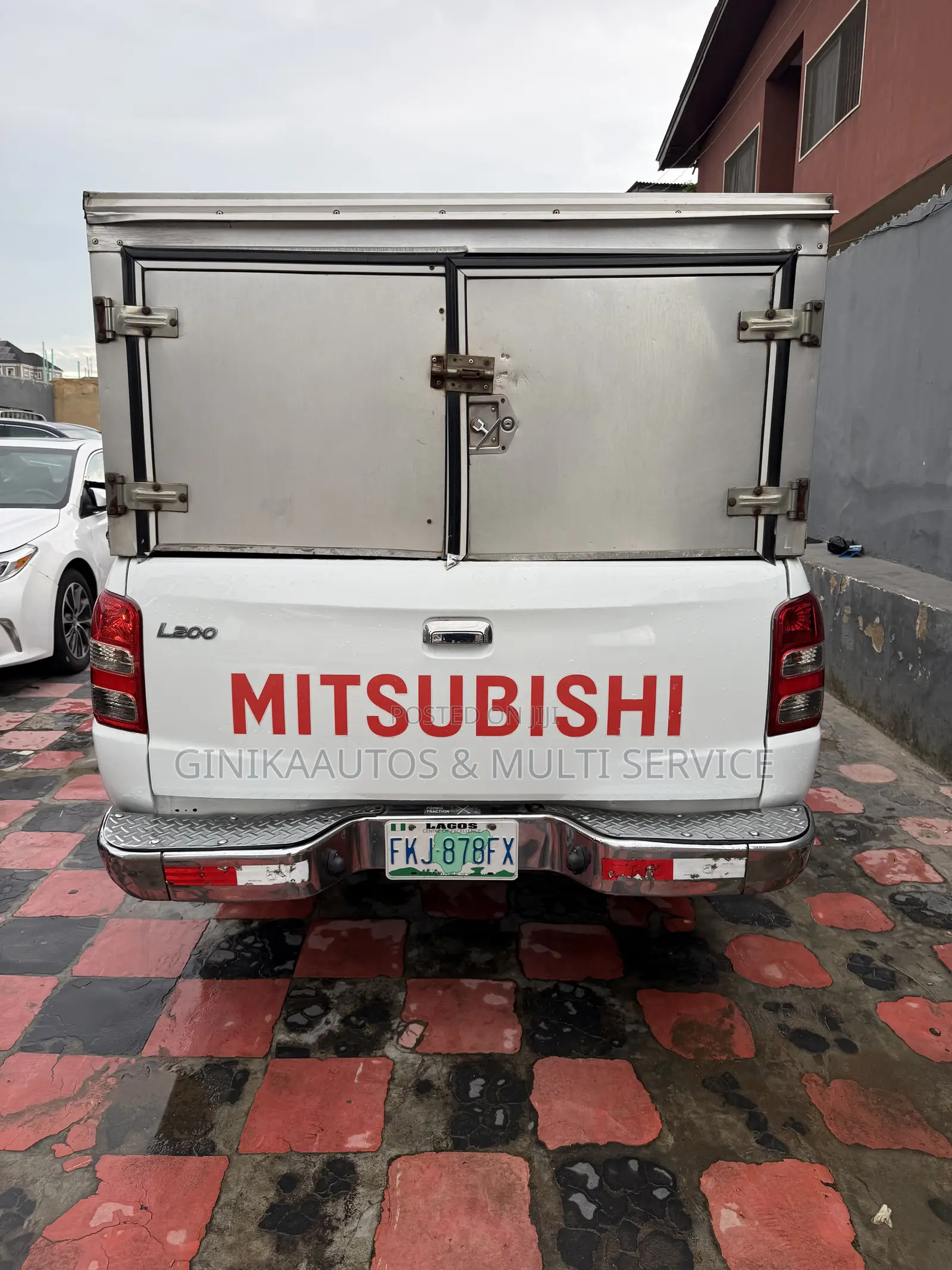 Mitsubishi L200 2018 White