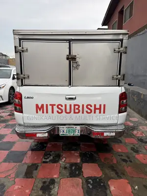 Mitsubishi L200 2018 White