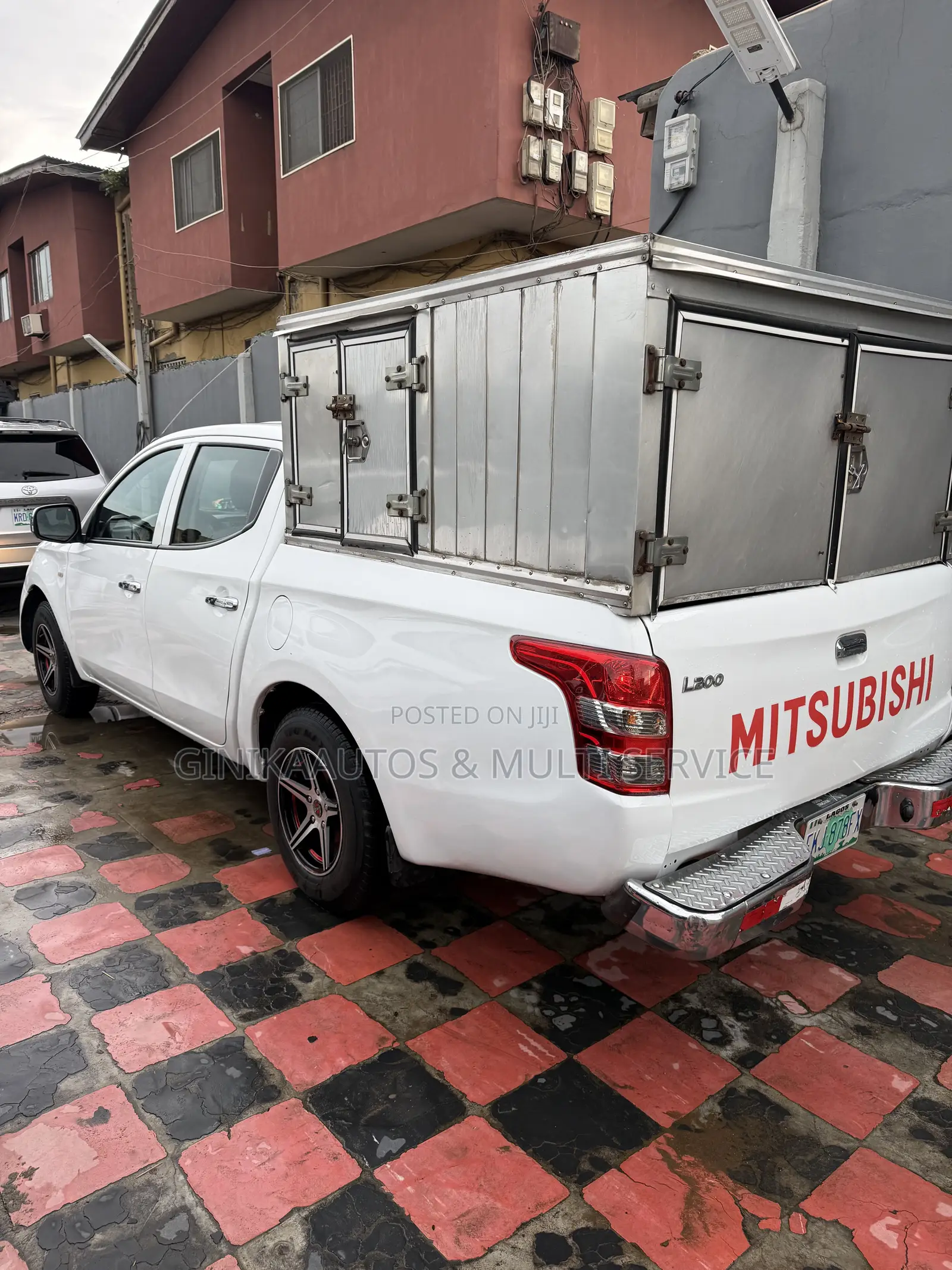 Mitsubishi L200 2018 White