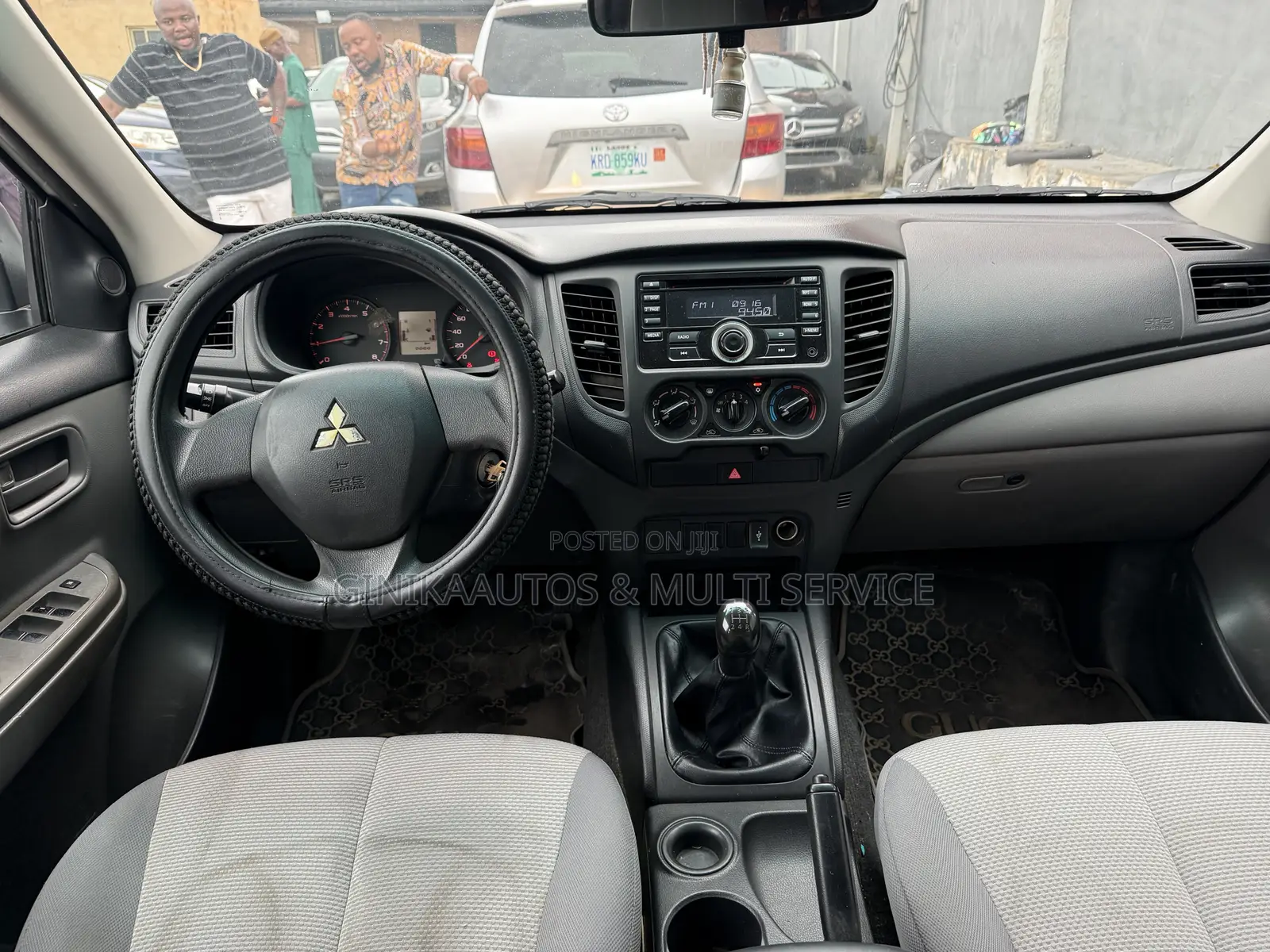 Mitsubishi L200 2018 White