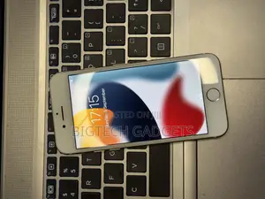 Apple iPhone 7 128 GB Gold