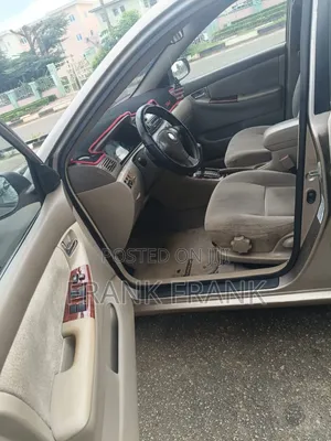 Toyota Corolla 2004 Gold