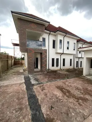 4bdrm Duplex in Thinkers Corner for sale