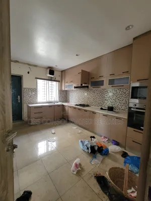 5bdrm Duplex in Hilltop Estate, Galadimawa for rent