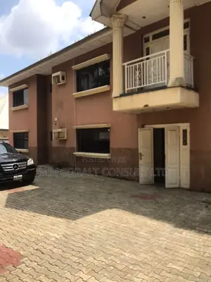 3bdrm Block of Flats in 2Nd Avenue, Gwarinpa for rent