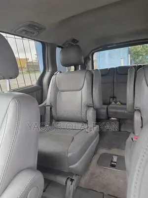Toyota Sienna 2009 Blue