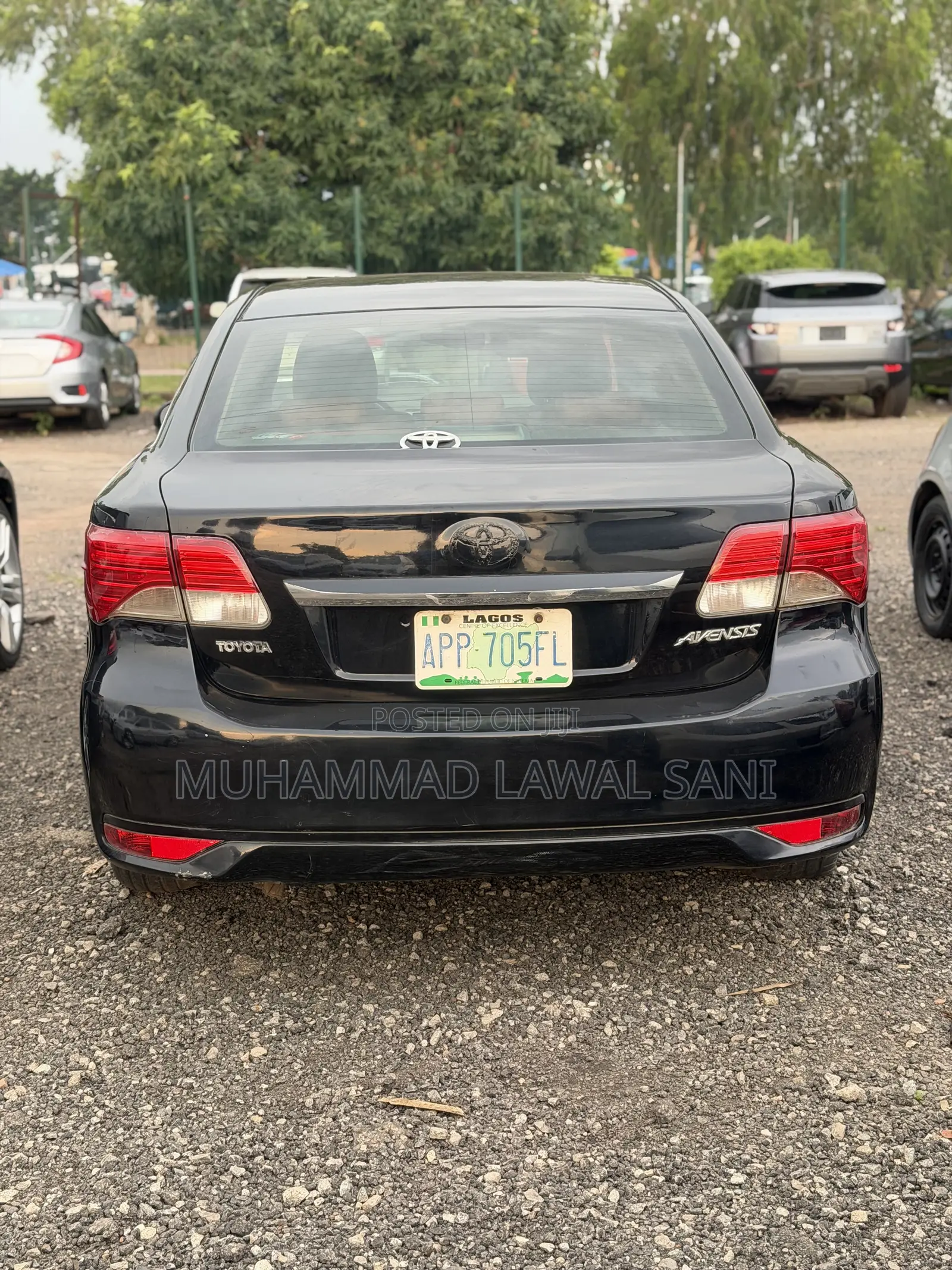Toyota Avensis 2013 Black