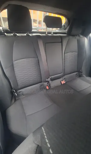 Toyota Corolla SE (1.8L 4cyl 2A) 2019 Blue