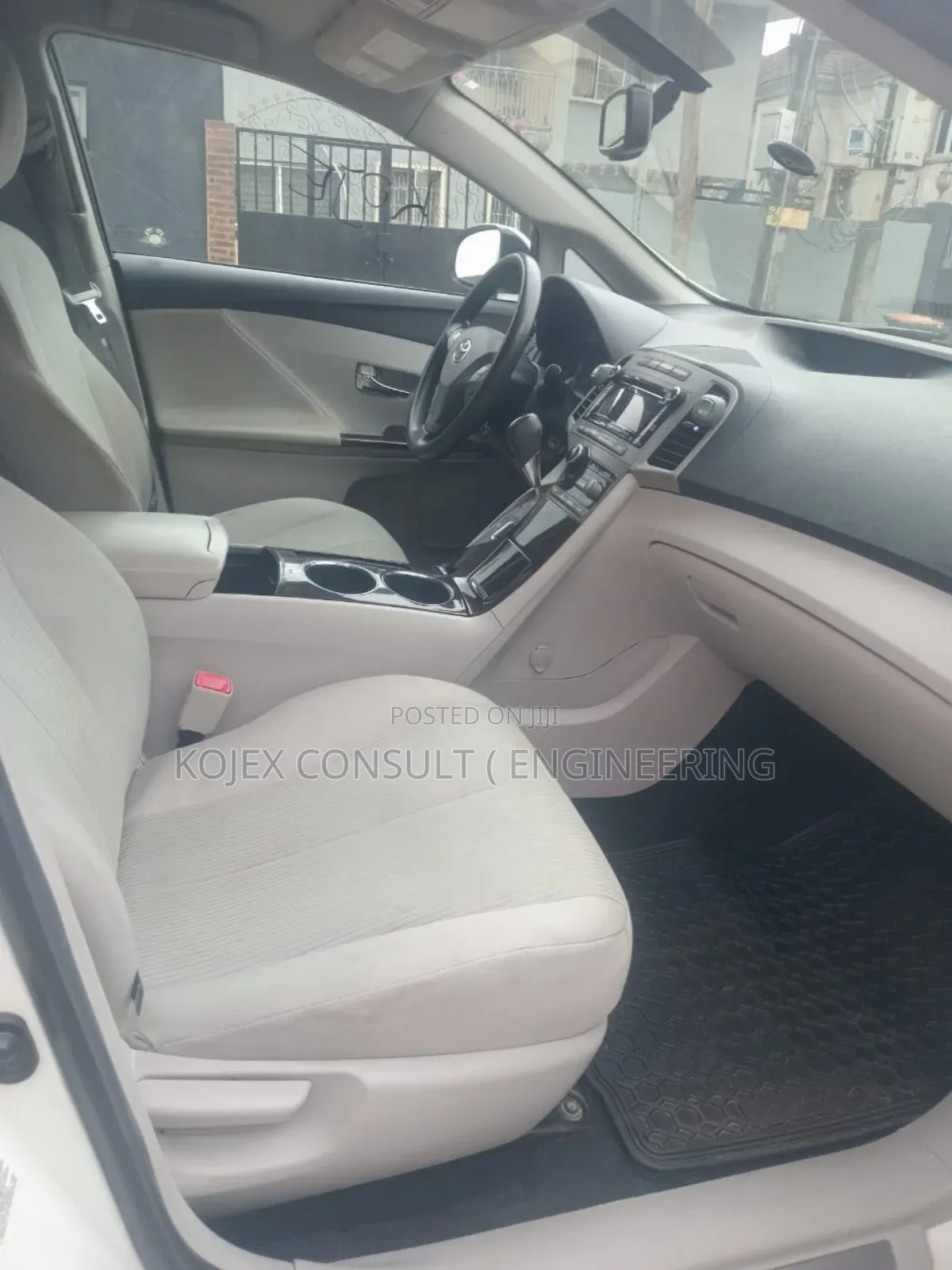 Toyota Venza 2012 White