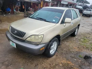Lexus RX 2000 Gold