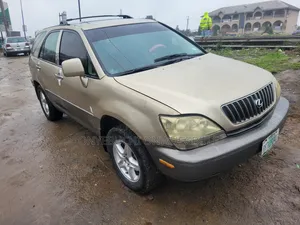 Lexus RX 2000 Gold
