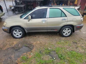 Lexus RX 2000 Gold