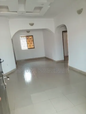 3bdrm Apartment in Ologuneru for rent