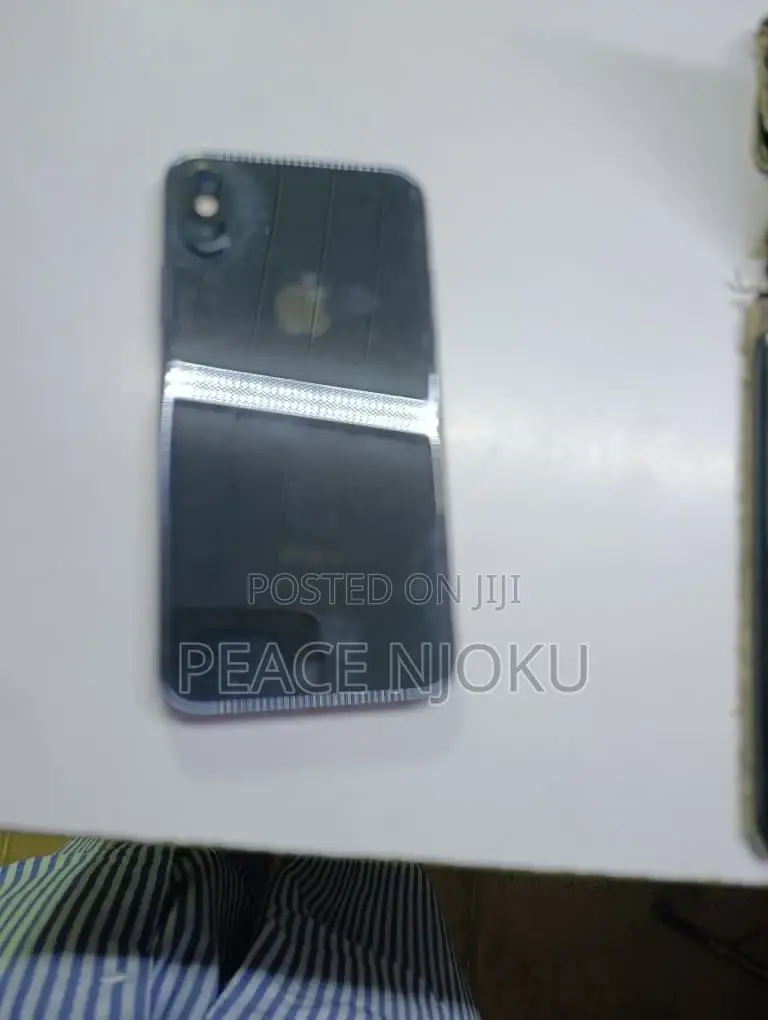 Apple iPhone XS 64 GB Black