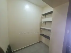 3bdrm Block of Flats in Cluster 5, FHA for rent