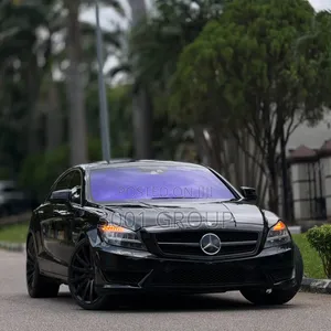 Mercedes-Benz CLS 2013 Black