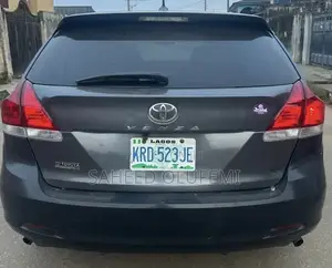 Toyota Venza 2010 Gray