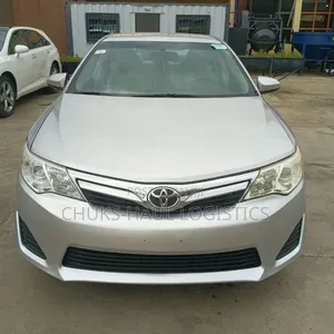 Toyota Camry LE 4dr Sedan (2.5L 4cyl 6A) 2012 Silver