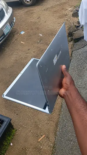 Laptop Mecer 4GB Intel Celeron SSD 128GB