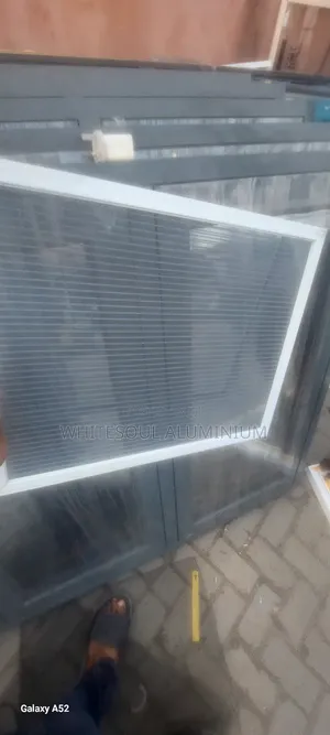 Luxury Retractable Pleated Mosquito Nets for Windows Doors
