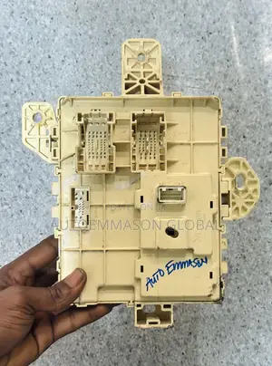 Interior Cabin Fuse Box for Kia Sorento Keyless (2016–2018)