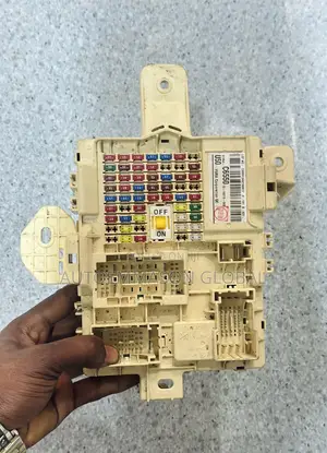 Interior Cabin Fuse Box for Kia Sorento Keyless (2016–2018)