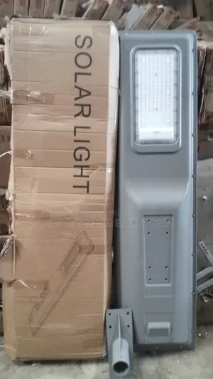 Sukhig 150w Solar Street With (Lifepo4battery) Inbuilt. Led 12800lumen