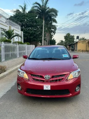 Toyota Corolla LE 4dr Sedan (1.8L 4cyl 4A) 2013 Red