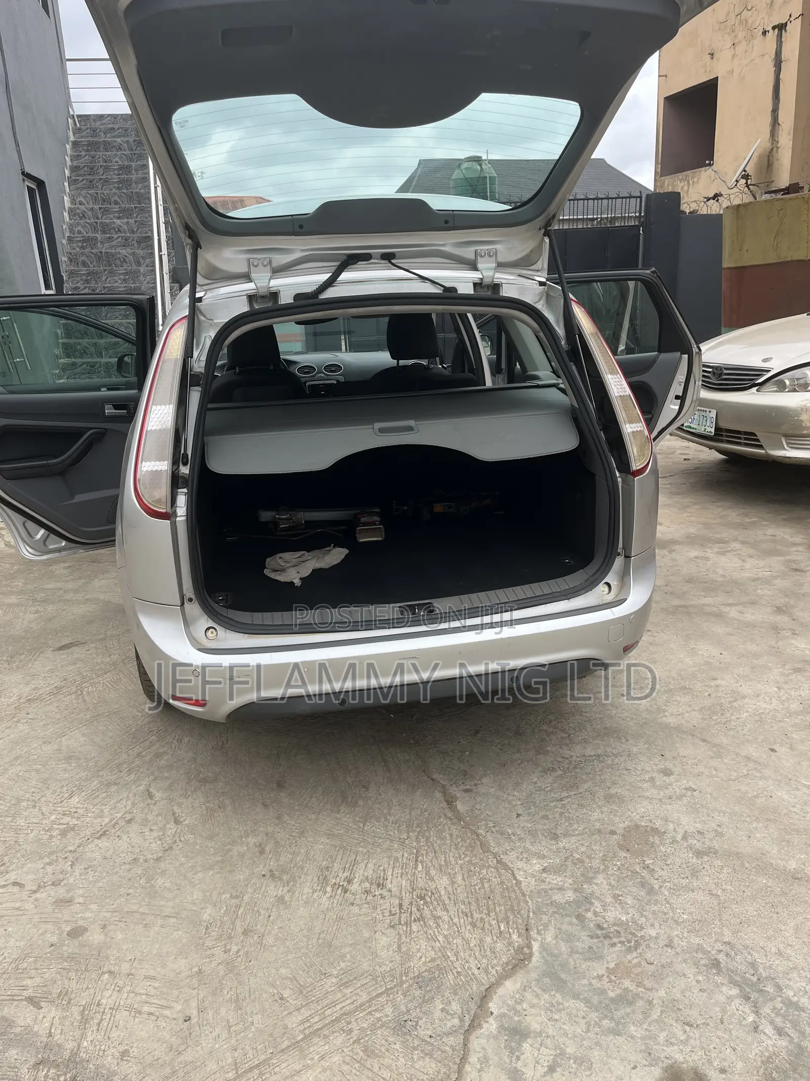 Ford Focus 2009 Silver