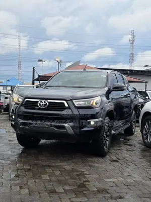 Toyota Hilux 2021 Blue