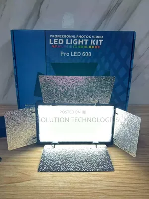 Pro LED 600 Varicolor Professional Photo Video LED Light Kit