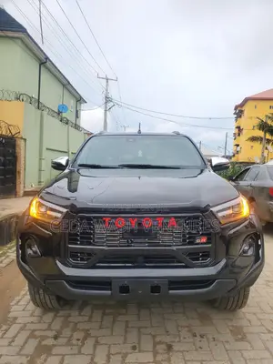 Toyota Hilux Revo Smart Cab Deisel 2.8 RWD 2019 Black