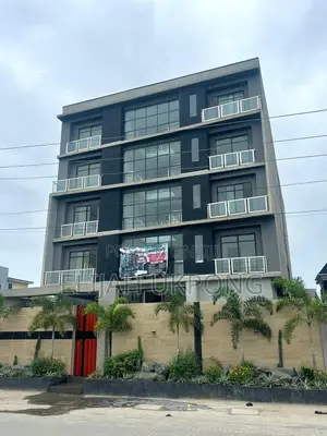 1bdrm Room & Parlour in Orchid Road, Chevron for sale