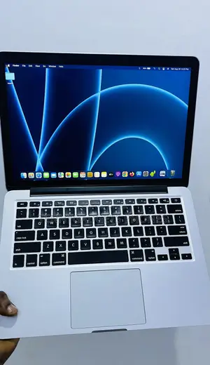 Laptop Apple MacBook Pro 2015 8GB Intel Core i3 SSD 256GB