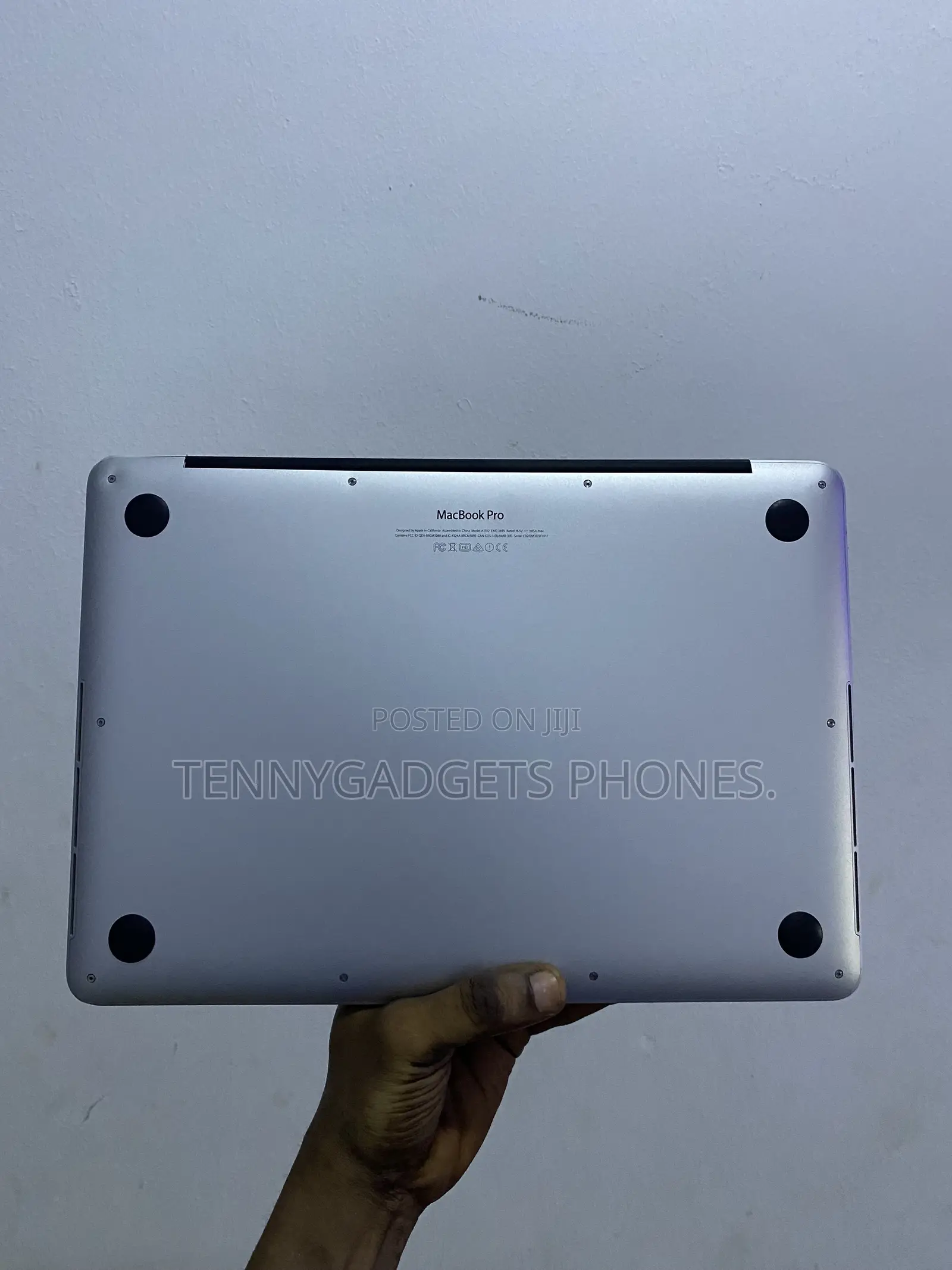 Laptop Apple MacBook Pro 2015 8GB Intel Core i3 SSD 256GB